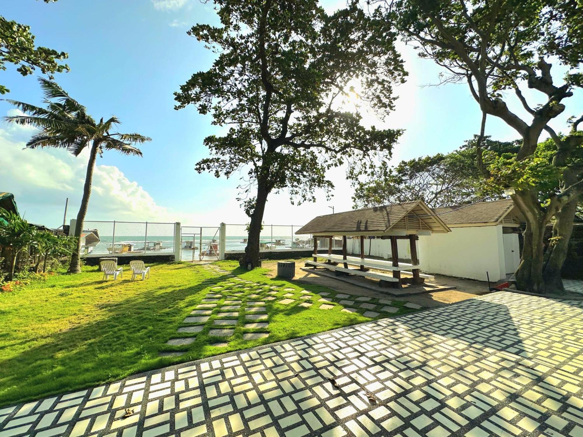 White House, Batangas Villa Lian Exteriör bild